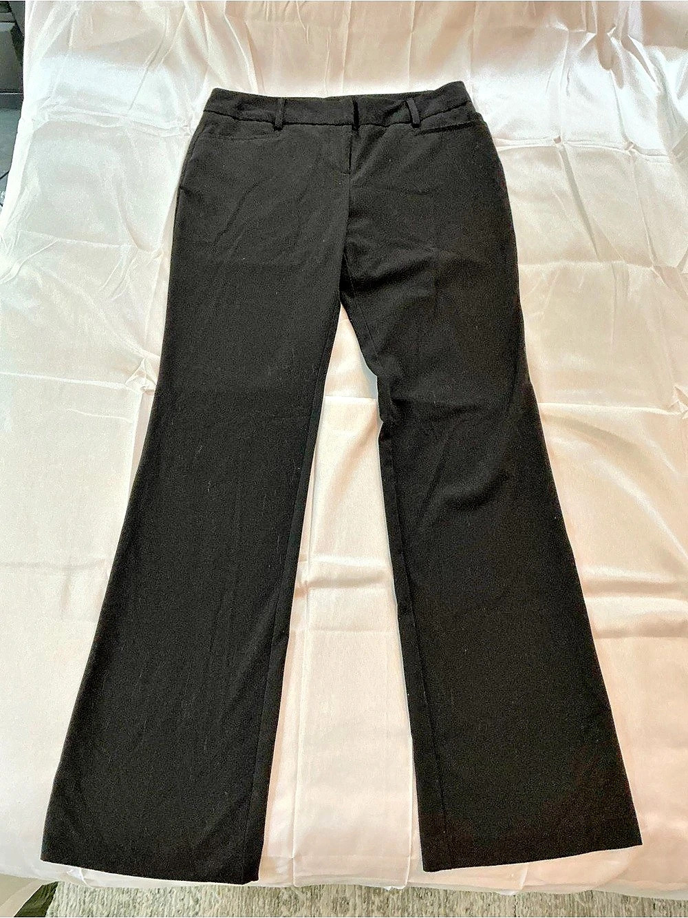A. Buyer Black 8Pants Size 7 Like New